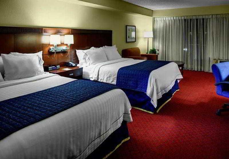 Courtyard By Marriott Fayetteville Exterior foto
